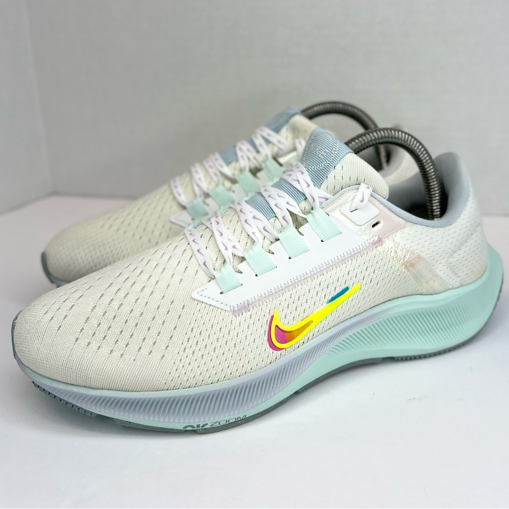Nike Air Zoom Pegasus 38 PRM Premium Womens DH6507-111 Sum. Wht/Volt Close 2 NU!